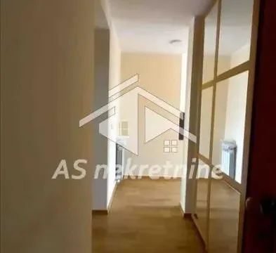 Izdavanje, četvorosoban stan, 115m², Savski Venac, Beograd - image 10