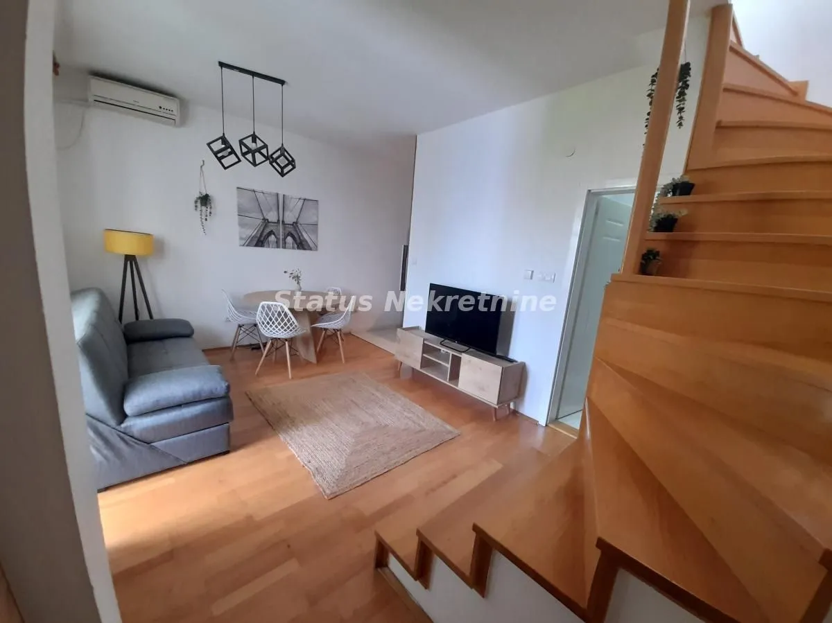 Prodaja, jednosoban stan, 42m², Centar, Novi Sad