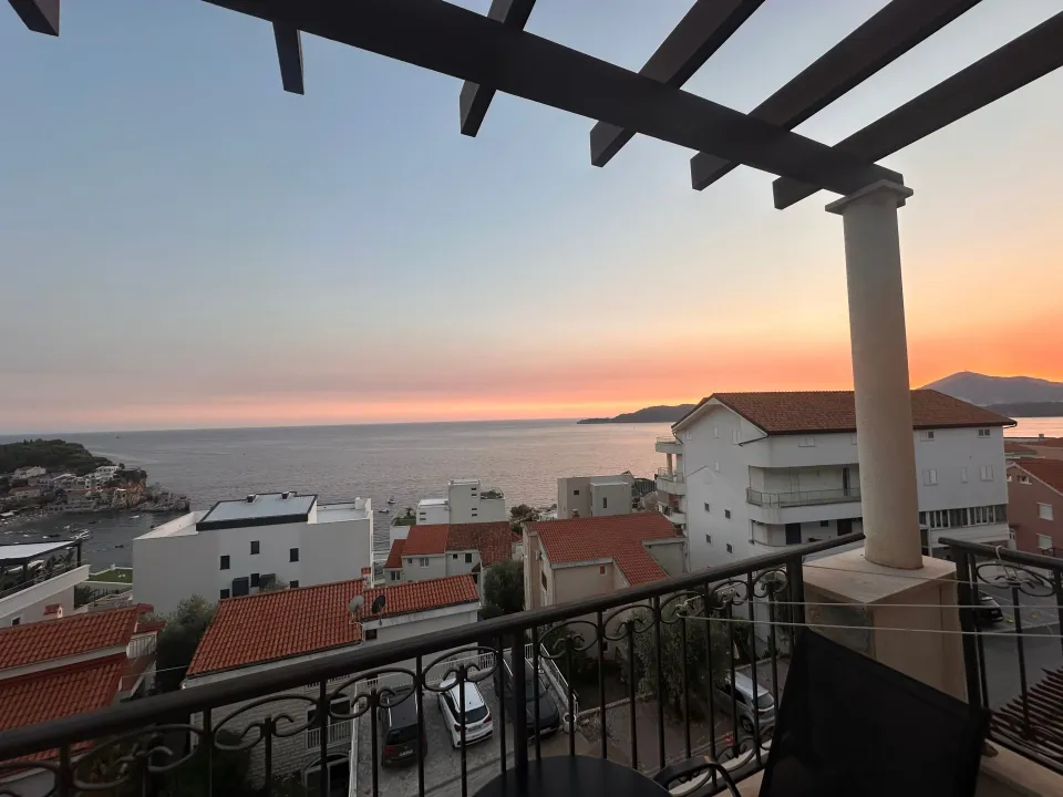 Sale, two bedroom apartment, 56m², Pržno, Budva