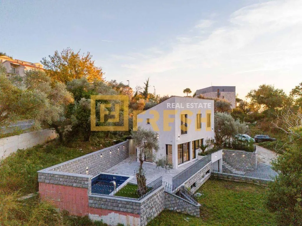 Sale, house, 240m², Budva, Crna Gora