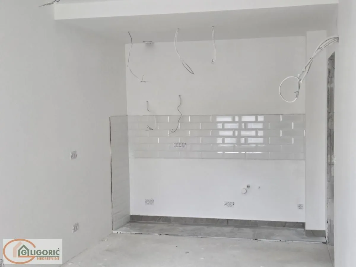 Sale, two bedroom apartment, 57m², Vukov Spomenik, Zvezdara Sve Podlokacije