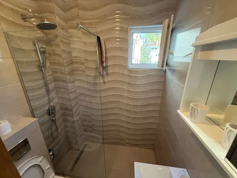 Izdavanje, dvosoban stan, 63m², Golubovina, Budva - image 6