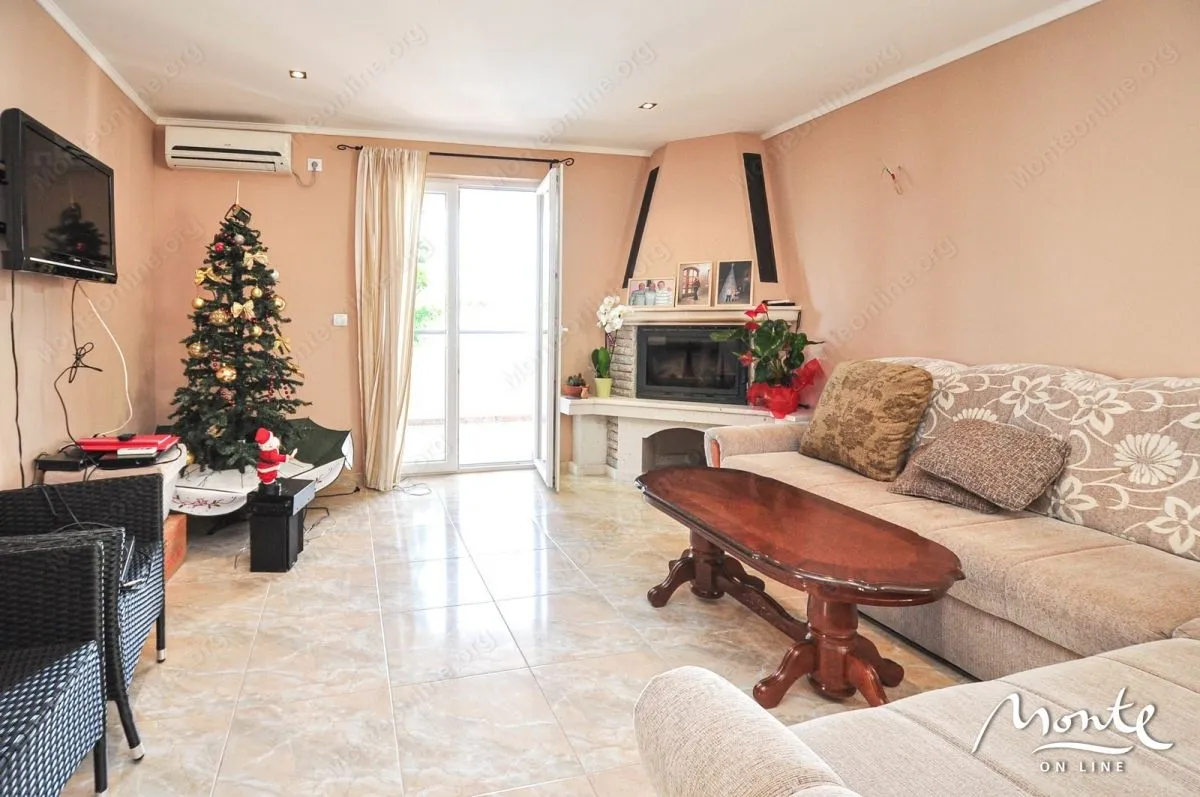 Prodaja, kuća, 260m², Bijela, Herceg Novi