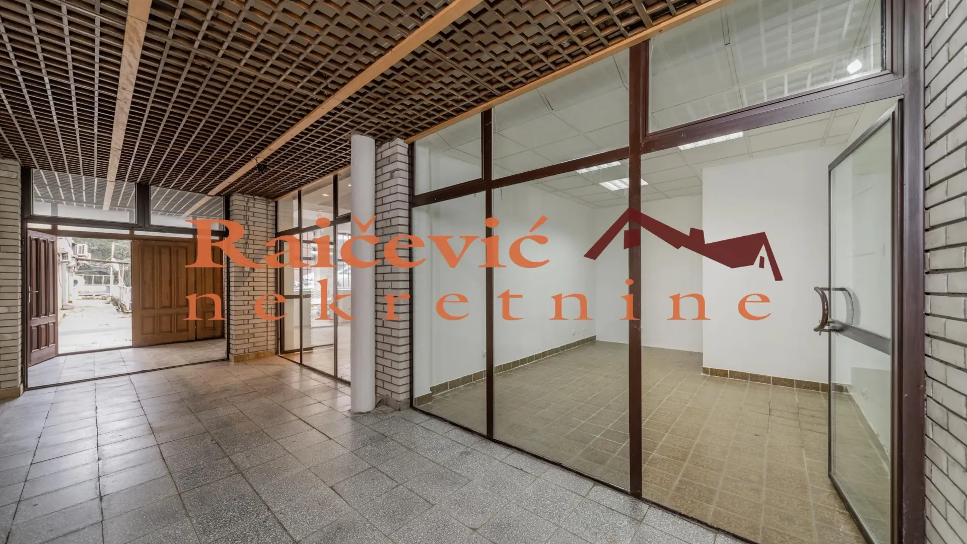 Sale, office space, 49m², Voždovac Sve Podlokacije, Beograd