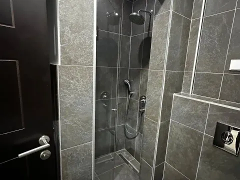 Izdavanje, dvosoban stan, 65m², Zagorič, Podgorica - image 5