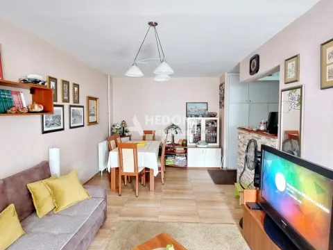 Sale, three bedroom apartment, 75m², Novi Beograd Blok 62, Novi Beograd Sve Podlokacije - image 3