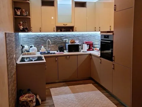 Izdavanje, kuća, 150m², Grbe, Danilovgrad - image 4