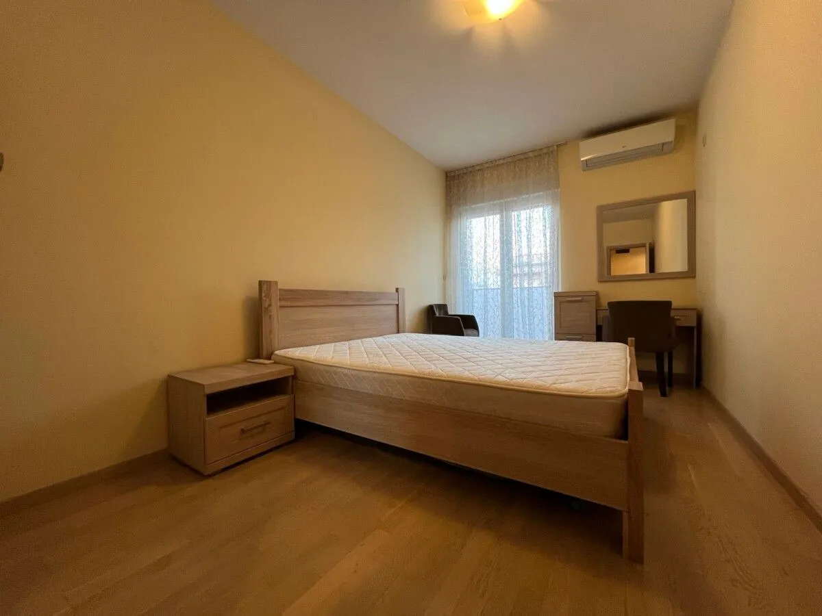 Izdavanje, trosoban stan, 107m², City Kvart, Podgorica
