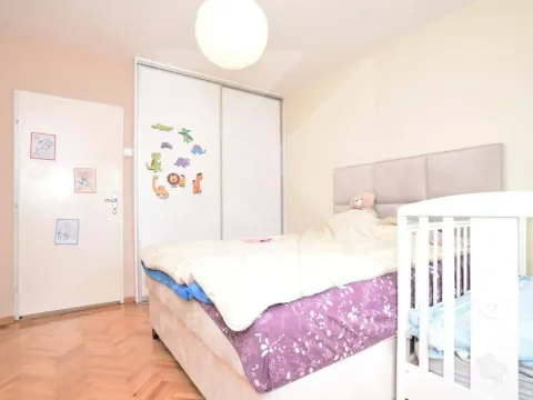 Rent, house, 370m², Zagorič, Podgorica - image 9