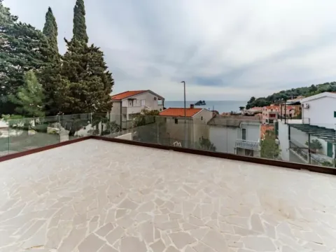 Stan in Petrovac