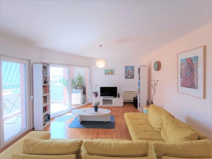 Rent, one bedroom apartment, 90m², Kalimanj, Tivat