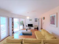 Rent, one bedroom apartment, 90m², Kalimanj, Tivat - image 1