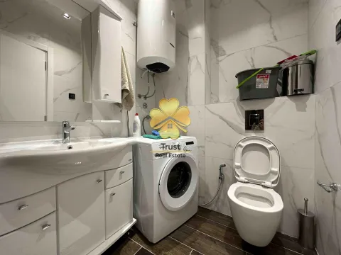 Izdavanje, dvosoban stan, 80m², Stara Varoš, Podgorica - image 10