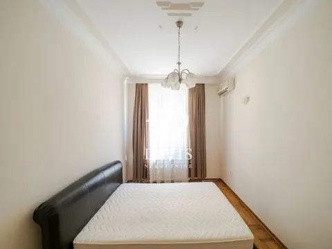 Izdavanje, kuća, 448m², Dedinje Rtv Pink, Dedinje Sve Podlokacije - image 13