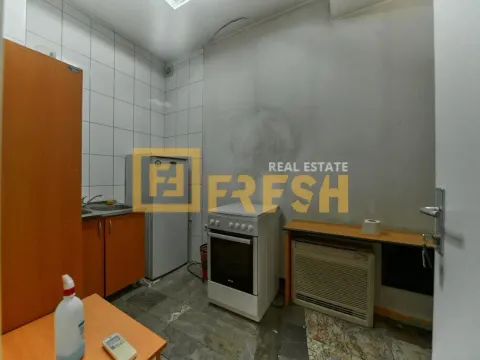 Rent, office space, 345m², Centar, Podgorica - image 11