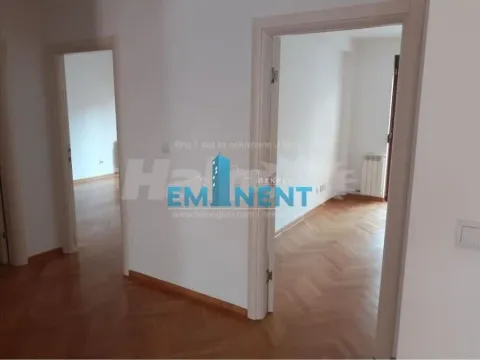 Izdavanje, trosoban stan, 90m², Vračar Sve Podlokacije, Beograd - image 4