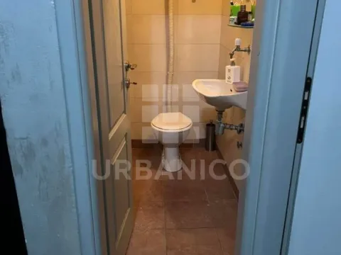 Rent, three bedroom apartment, 100m², Pejton, Podgorica - image 9