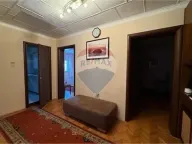Prodaja,  kuća, 1874m2, Centar, Bar