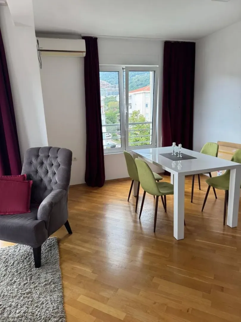 Rent, one bedroom apartment, 60m², Babilonija, Budva