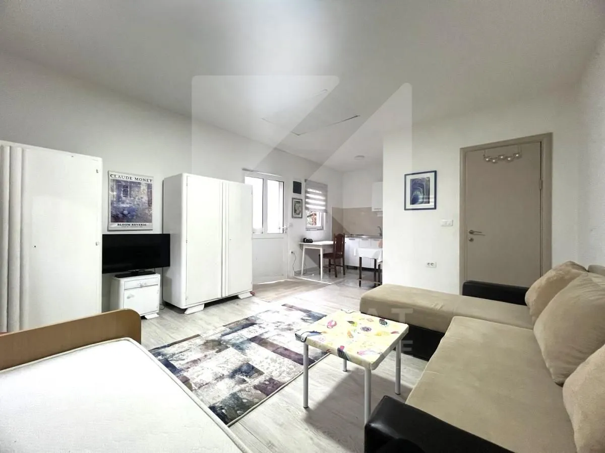 Rent, studio apartment, 31m², Stari Aerodrom, Podgorica