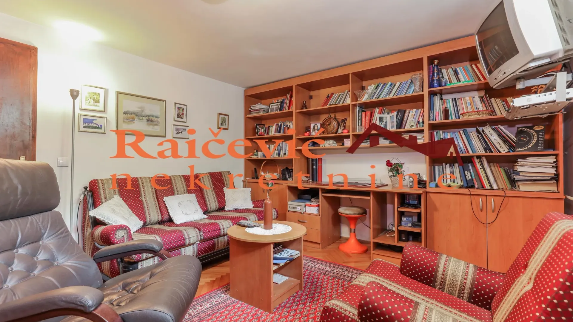 Prodaja, kuća, 370m², Voždovac Sve Podlokacije, Beograd