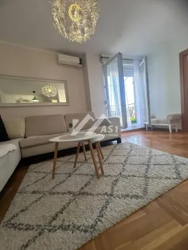 Izdavanje, jednosoban stan, 40m², Bulevar Oslobodjenja, Novi Sad Sve Podlokacije - image 2