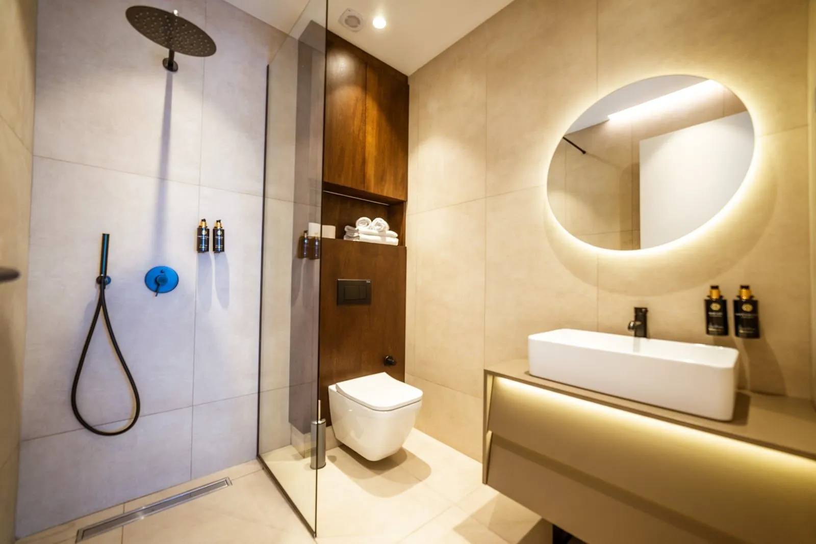 Prodaja, trosoban stan, 77m², Bečići, Budva
