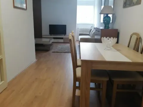 Izdavanje, jednosoban stan, 40m², Savski Venac, Beograd - image 8