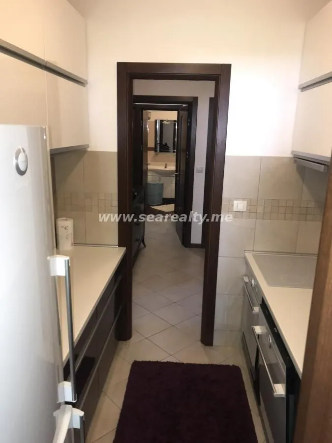 Prodaja, dvosoban stan, 114m², Gorica C, Podgorica