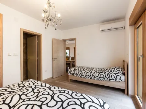 Sale, one bedroom apartment, 74m², Pržno, Budva - image 10