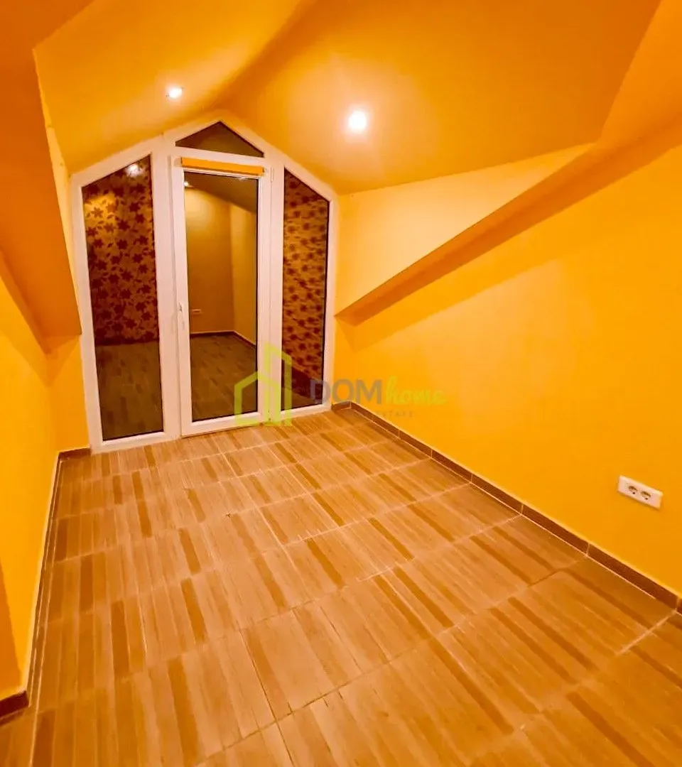 Izdavanje, trosoban stan, 100m², Zagorič, Podgorica