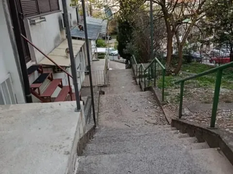Prodaja, jednosoban stan, 44m², Malo Brdo, Podgorica - image 3