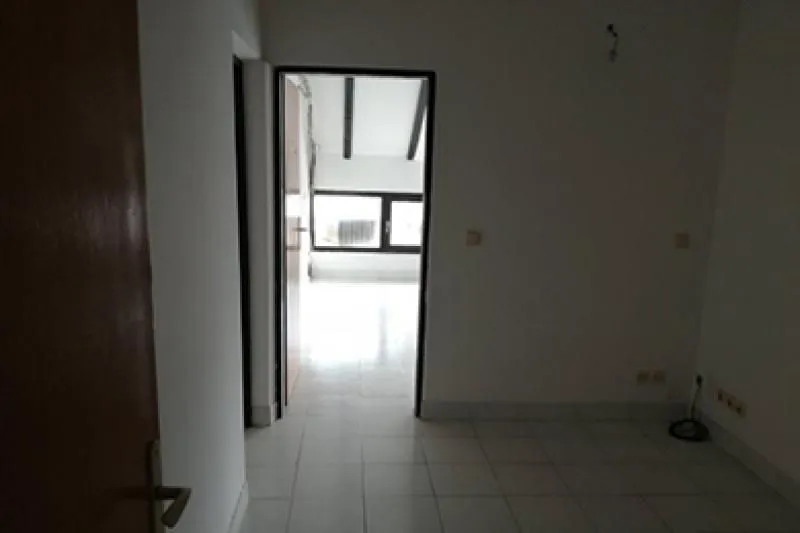 Rent, office space, 195m², Surčin, Beograd