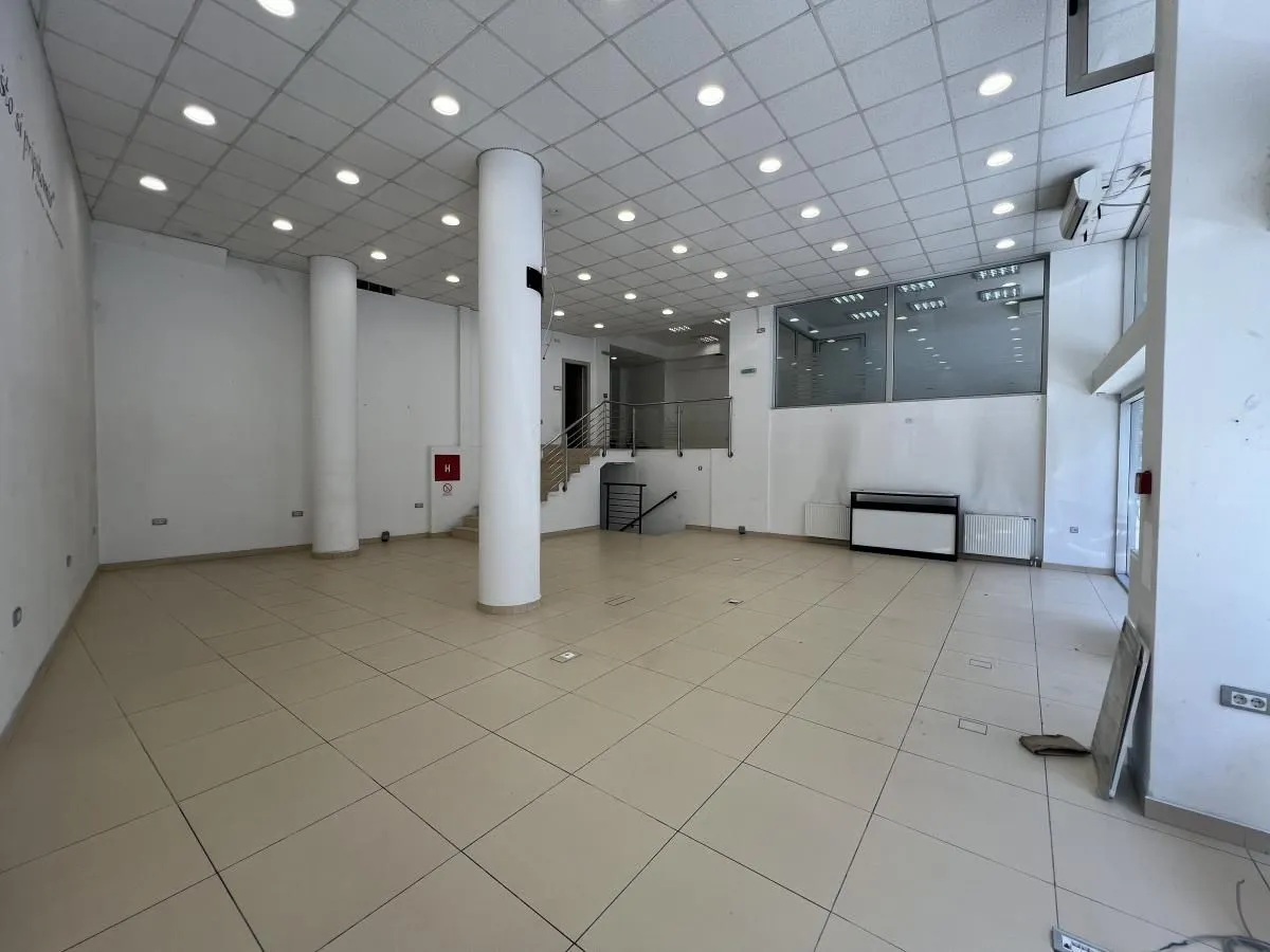 Rent, office space, 198m², Grbavica, Novi Sad Sve Podlokacije