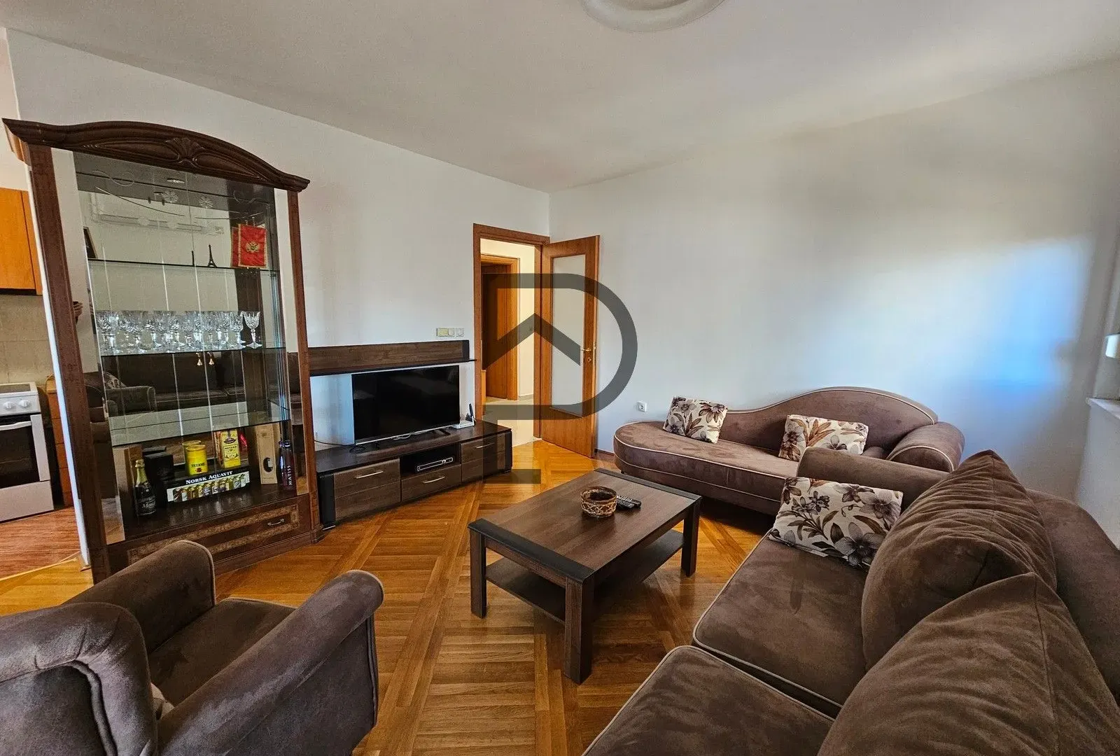 Rent, apartment, 83m², Vezirov Most, Podgorica