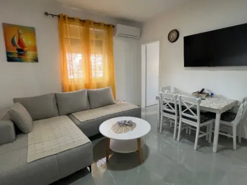 Izdavanje, stan, 38m², Šušanj, Bar - image 4