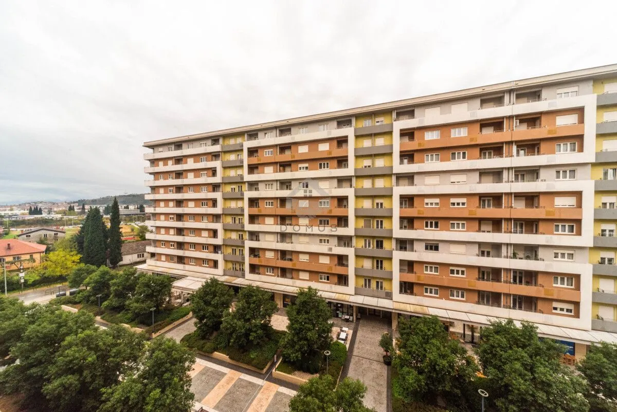 Rent, two bedroom apartment, 71m², Central Point, Podgorica