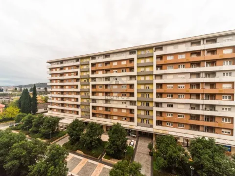 Prodaja, dvosoban stan, 71m², Central Point, Podgorica - image 2