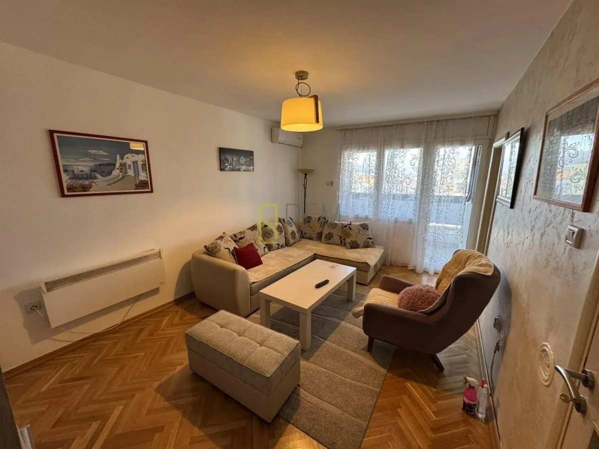 Rent, one bedroom apartment, 54m², Blok 9, Podgorica