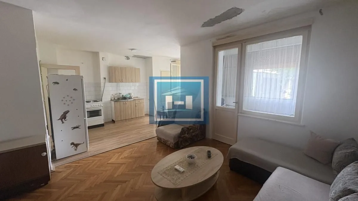 Prodaja, jednosoban stan, 50m², Centar, Jagodina