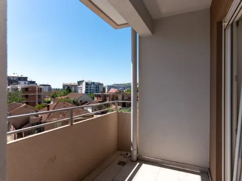 Izdavanje, dvosoban stan, 68m², Podgorica, Crna Gora - image 8
