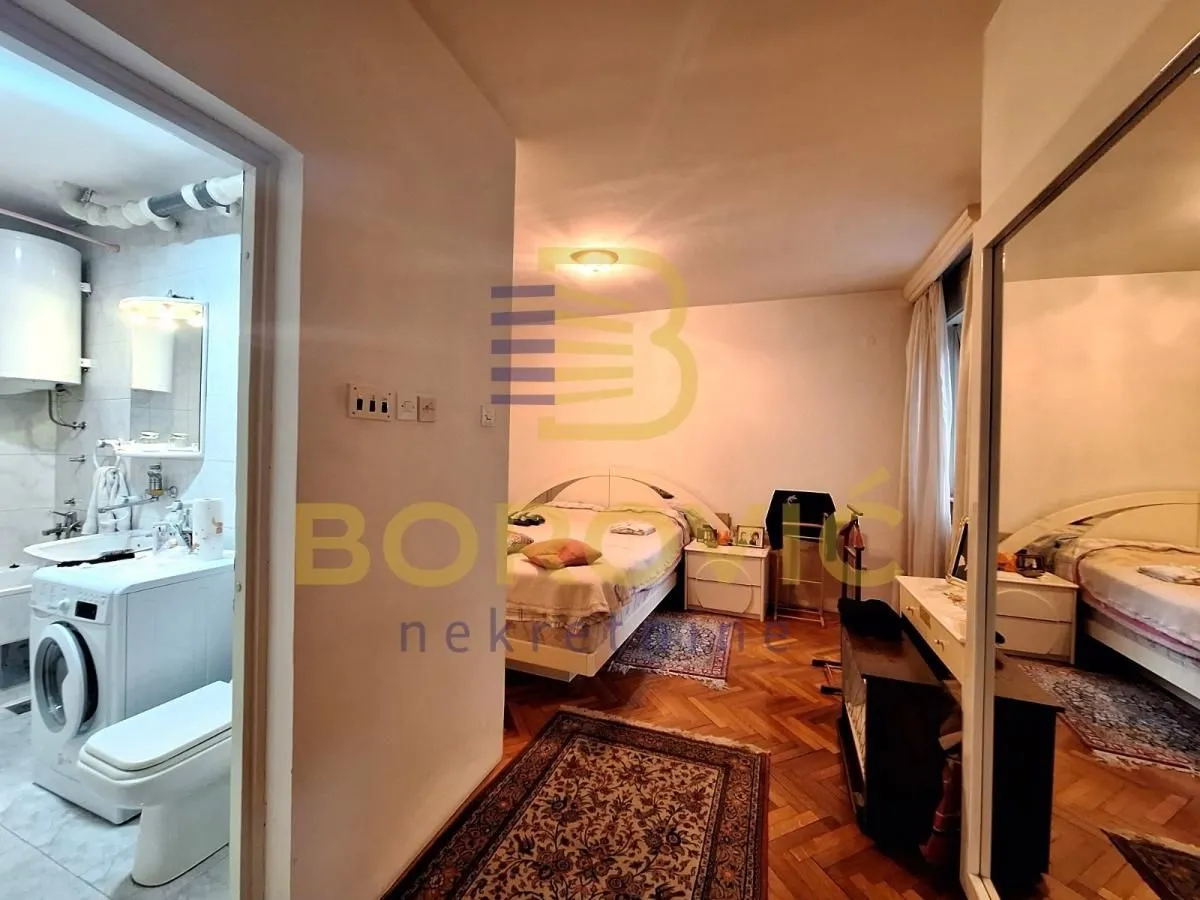 Sale, four bedroom apartment, 103m², Vračar Sve Podlokacije, Beograd