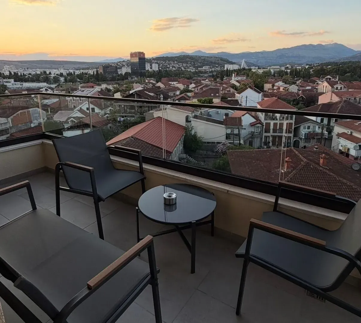 Prodaja, jednosoban stan, 60m², Stara Varoš, Podgorica