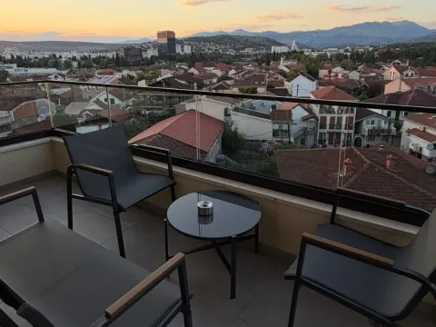 Prodaja, jednosoban stan, 60m², Stara Varoš, Podgorica - image 2