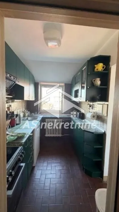 Rent, apartment, 210m², Čukarica, Beograd