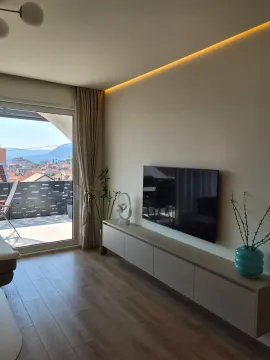 Rent, two bedroom apartment, 84m², Kalimanj, Tivat - image 3