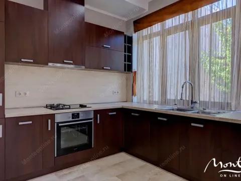 Prodaja, kuća, 372m², Stoliv, Kotor - image 9