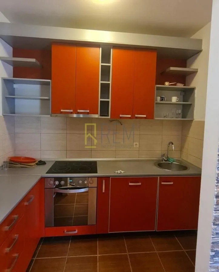 Prodaja, jednosoban stan, 48m², Tološi, Podgorica