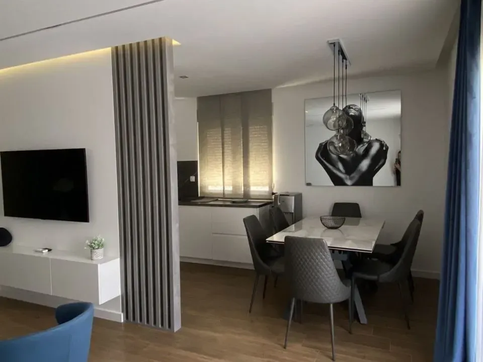 Rent, two bedroom apartment, 67m², Bečići, Budva