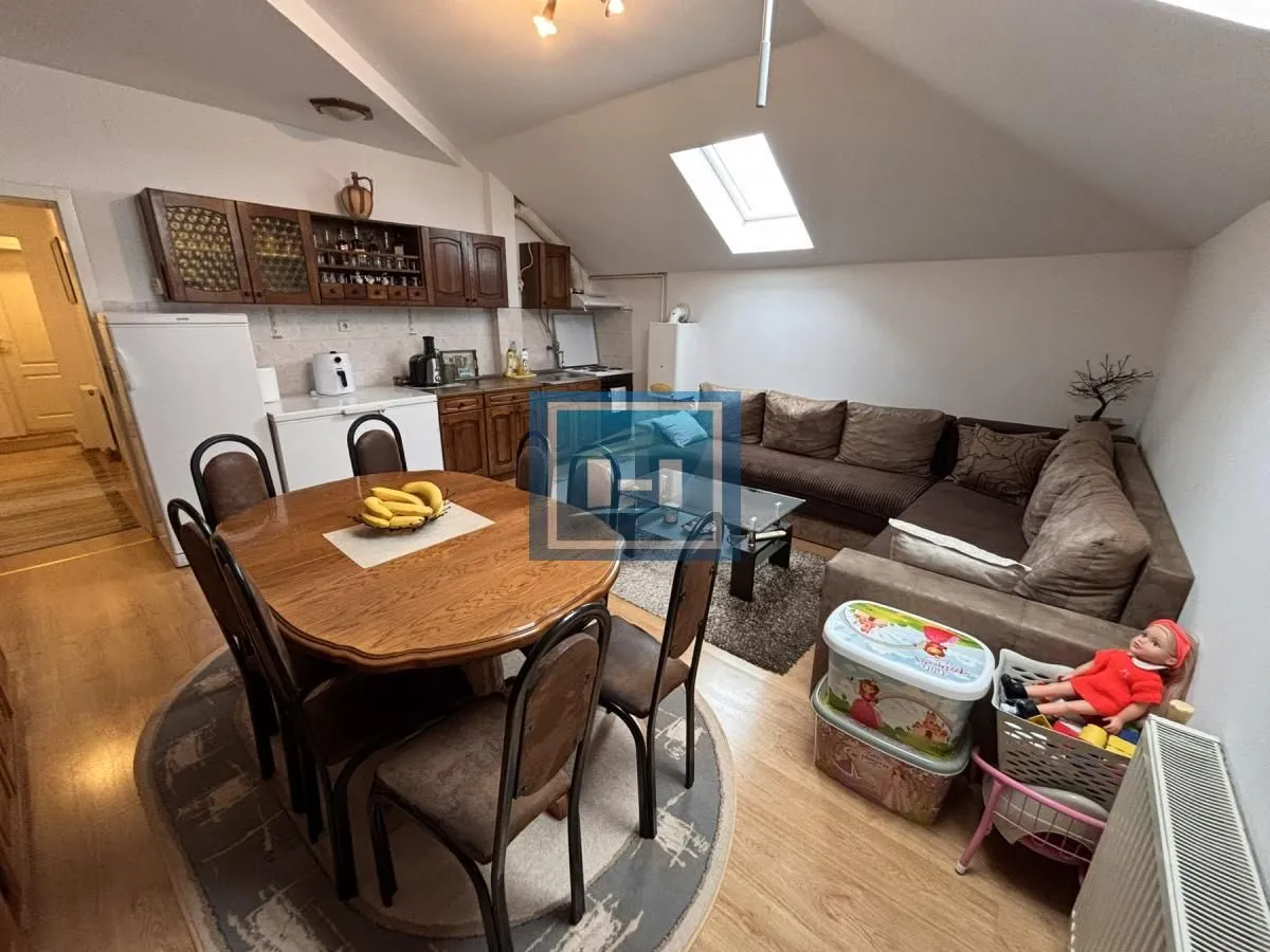Prodaja, dvosoban stan, 63m², Centar, Jagodina